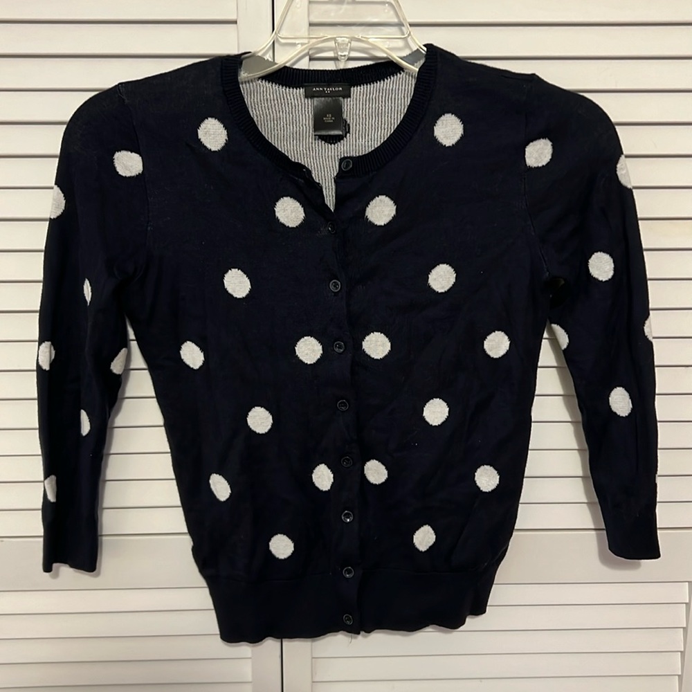 XS Ann Taylor navy and white polka dot cardigan